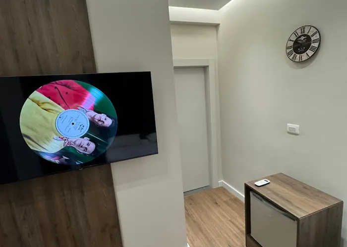 Lux Lägenhet Tirana